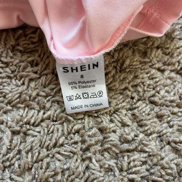 Pink Deep V-Neck To - Picture 3 of 3